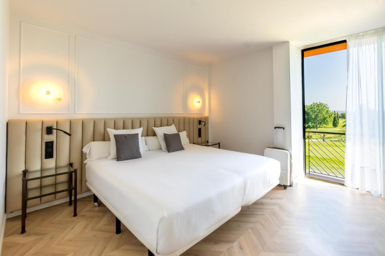 Hotel Torremirona Golf & Spa Navata Eksteriør billede