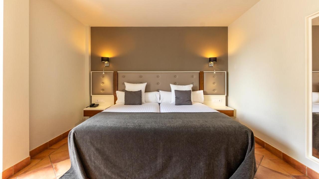 Hotel Torremirona Golf & Spa Navata Eksteriør billede