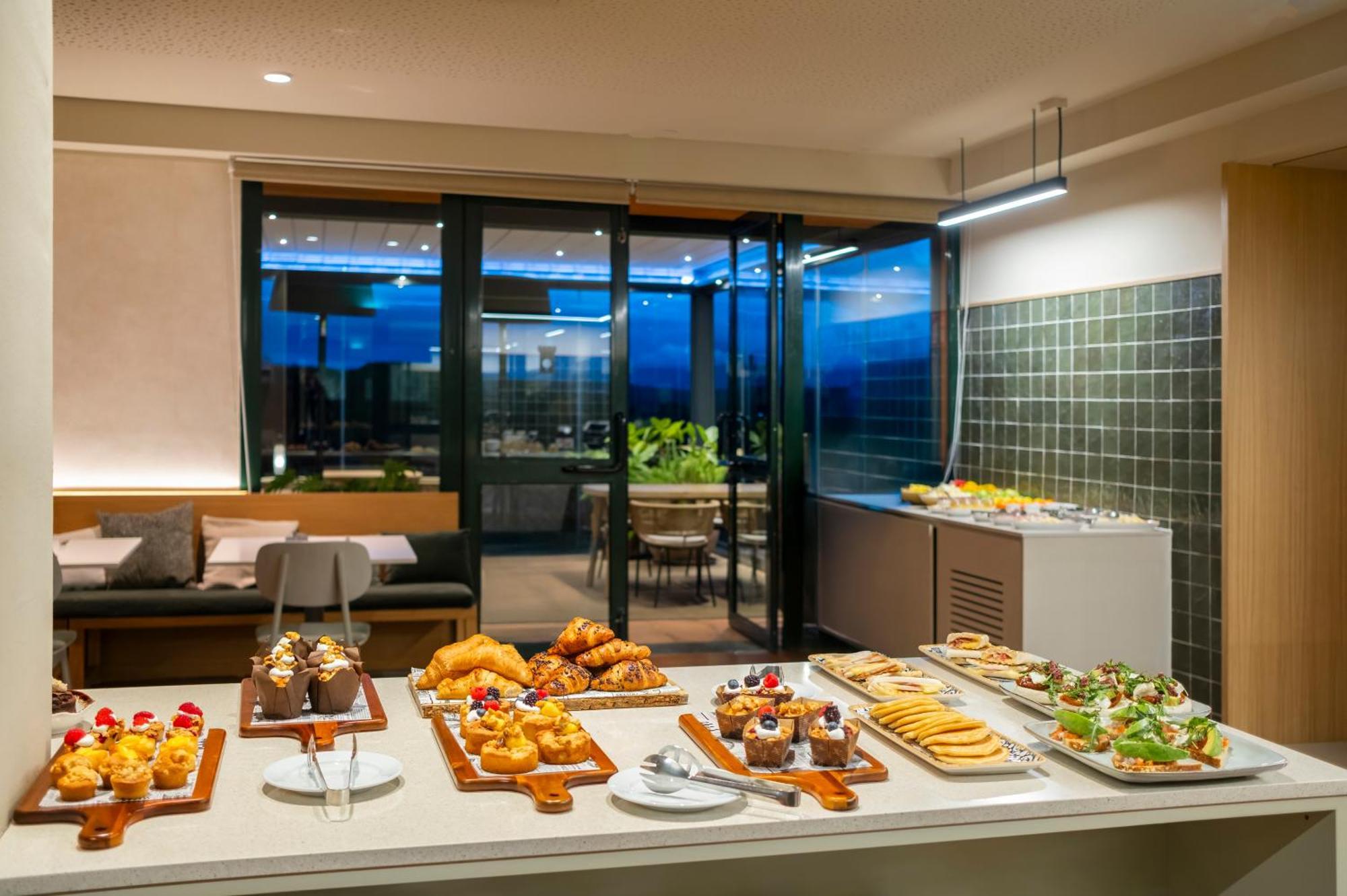 Hotel Torremirona Golf & Spa Navata Eksteriør billede